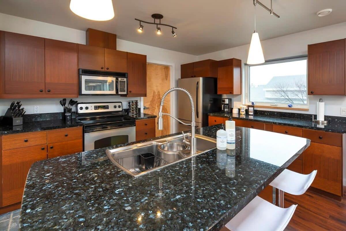 Nn - The Flame - Downtown 1-Bed 2-Bath Villa Whitehorse Eksteriør bilde